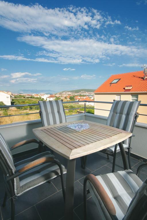 Apartmani Mane Trogir Exterior foto