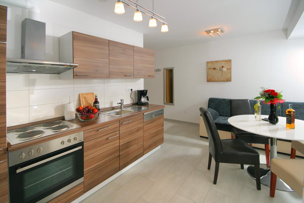 Apartmani Mane Trogir Exterior foto