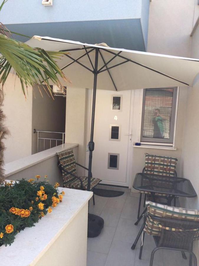 Apartmani Mane Trogir Exterior foto